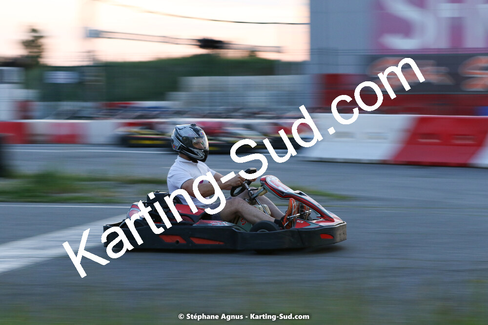 07/05/2022 : Endurance Loisir Les Razbitumes pour “1 maillot pour la vie” & Les Socio Esthéticiennes (Photos Stéphane Agnus) 2022 — karting