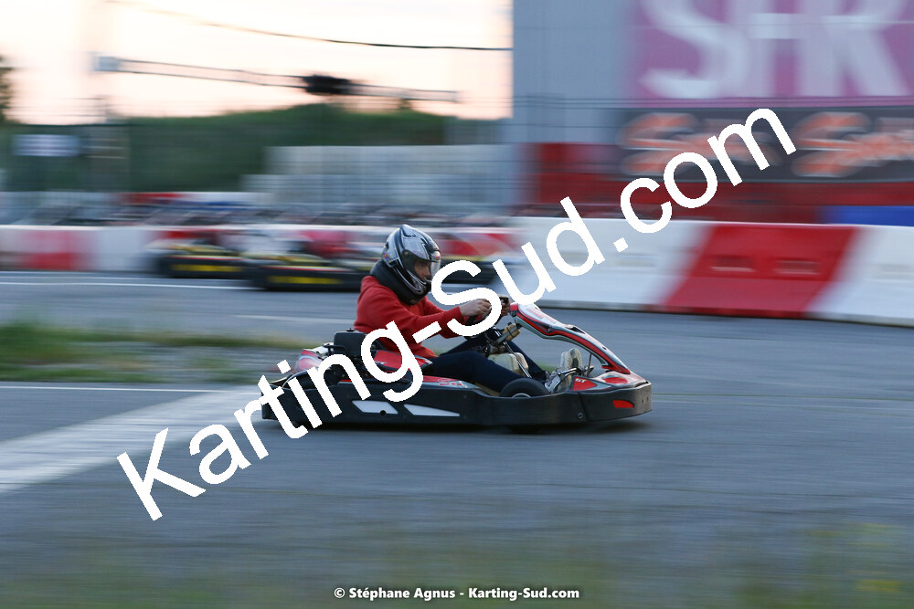 07/05/2022 : Endurance Loisir Les Razbitumes pour “1 maillot pour la vie” & Les Socio Esthéticiennes (Photos Stéphane Agnus) 2022 — karting