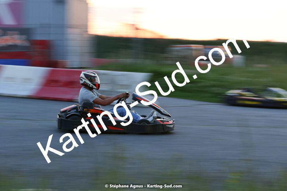 07/05/2022 : Endurance Loisir Les Razbitumes pour “1 maillot pour la vie” & Les Socio Esthéticiennes (Photos Stéphane Agnus) 2022 — karting