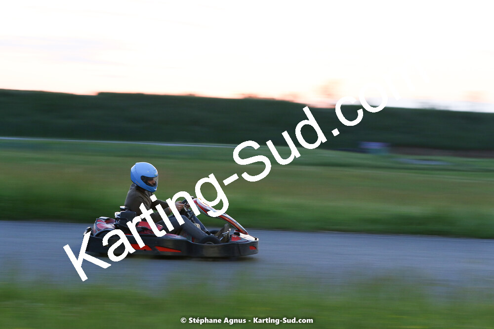 07/05/2022 : Endurance Loisir Les Razbitumes pour “1 maillot pour la vie” & Les Socio Esthéticiennes (Photos Stéphane Agnus) 2022 — karting
