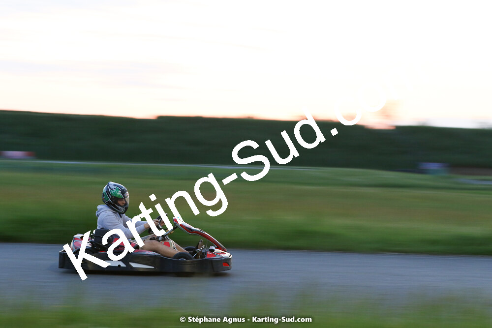 07/05/2022 : Endurance Loisir Les Razbitumes pour “1 maillot pour la vie” & Les Socio Esthéticiennes (Photos Stéphane Agnus) 2022 — karting