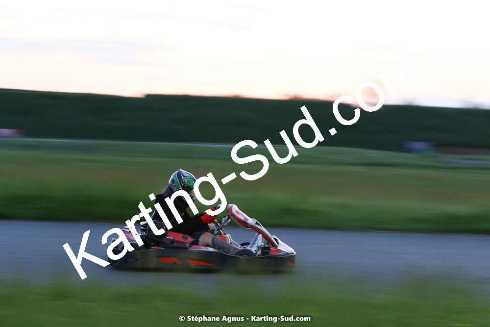 07/05/2022 : Endurance Loisir Les Razbitumes pour “1 maillot pour la vie” & Les Socio Esthéticiennes (Photos Stéphane Agnus) 2022 — karting