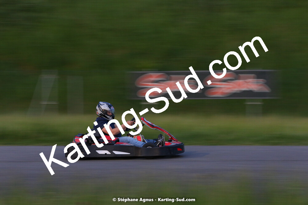 07/05/2022 : Endurance Loisir Les Razbitumes pour “1 maillot pour la vie” & Les Socio Esthéticiennes (Photos Stéphane Agnus) 2022 — karting