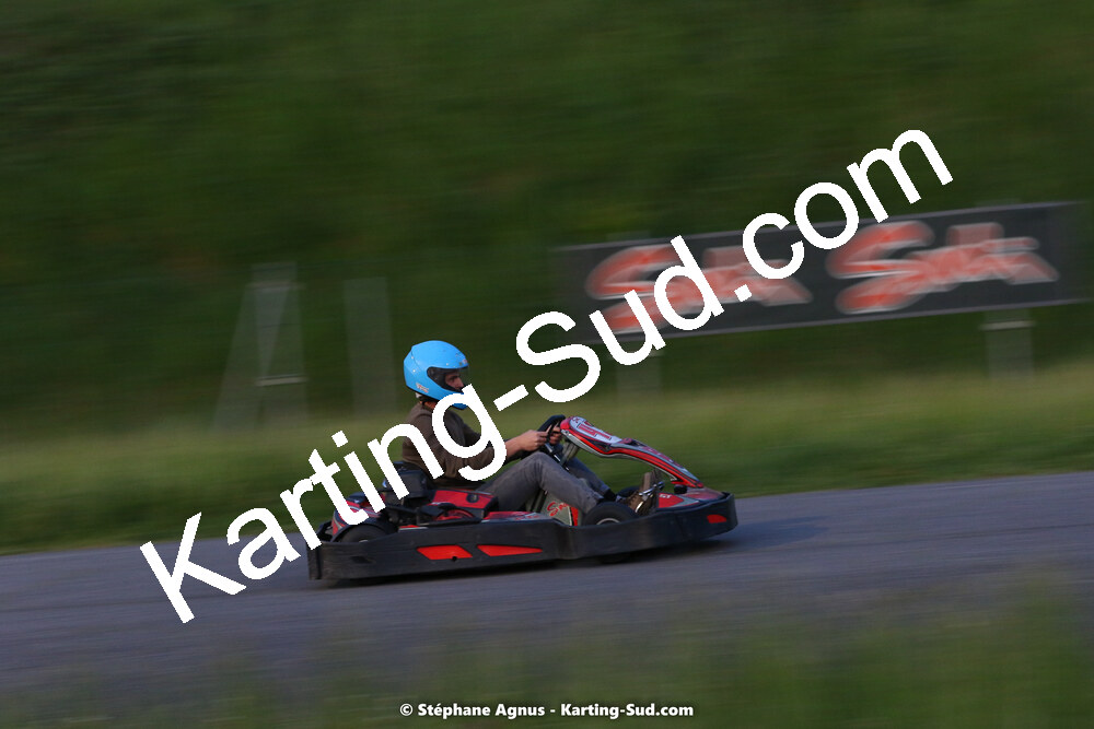 07/05/2022 : Endurance Loisir Les Razbitumes pour “1 maillot pour la vie” & Les Socio Esthéticiennes (Photos Stéphane Agnus) 2022 — karting