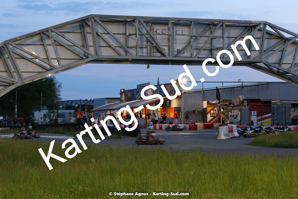 07/05/2022 : Endurance Loisir Les Razbitumes pour “1 maillot pour la vie” & Les Socio Esthéticiennes (Photos Stéphane Agnus) 2022 — karting