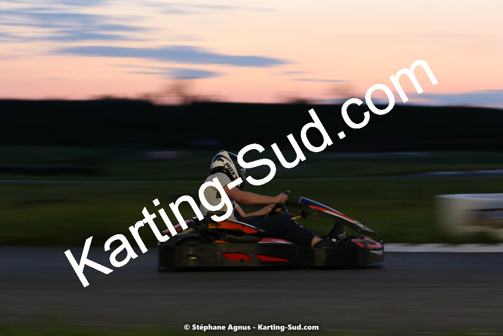 07/05/2022 : Endurance Loisir Les Razbitumes pour “1 maillot pour la vie” & Les Socio Esthéticiennes (Photos Stéphane Agnus) 2022 — karting