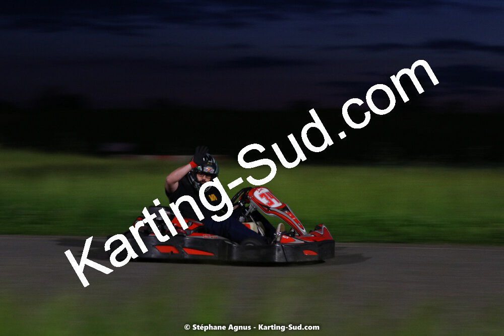 07/05/2022 : Endurance Loisir Les Razbitumes pour “1 maillot pour la vie” & Les Socio Esthéticiennes (Photos Stéphane Agnus) 2022 — karting
