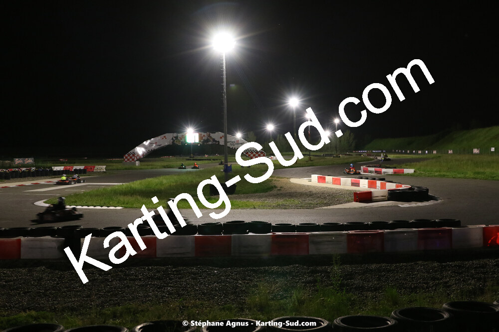07/05/2022 : Endurance Loisir Les Razbitumes pour “1 maillot pour la vie” & Les Socio Esthéticiennes (Photos Stéphane Agnus) 2022 — karting
