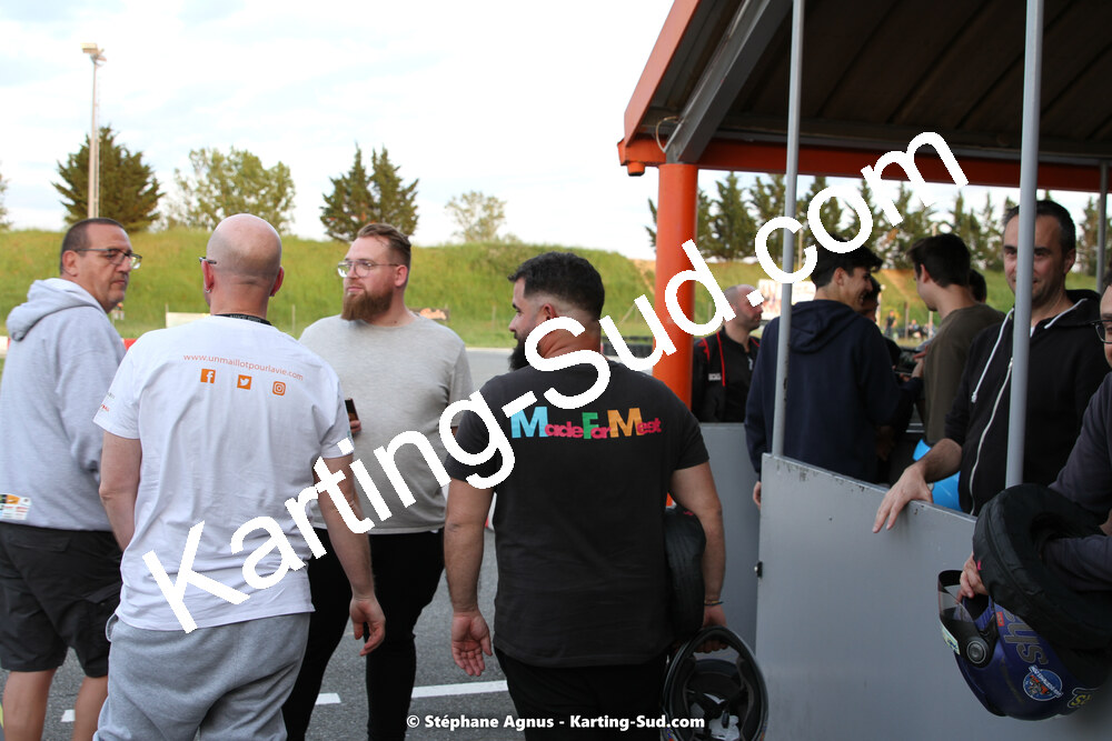 07/05/2022 : Endurance Loisir Les Razbitumes pour “1 maillot pour la vie” & Les Socio Esthéticiennes (Photos Stéphane Agnus) 2022 — karting