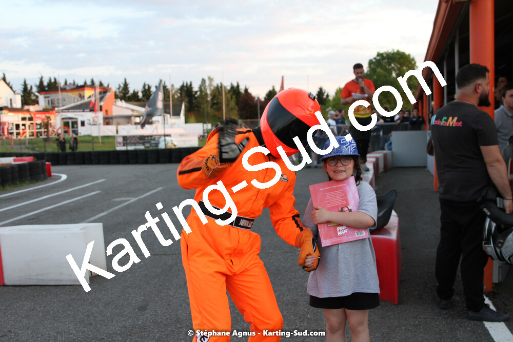 07/05/2022 : Endurance Loisir Les Razbitumes pour “1 maillot pour la vie” & Les Socio Esthéticiennes (Photos Stéphane Agnus) 2022 — karting