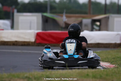 08/05/2022 : Un baquet pour Adrien à Megakart Vias (Photos Stéphane Agnus) 2022 — karting