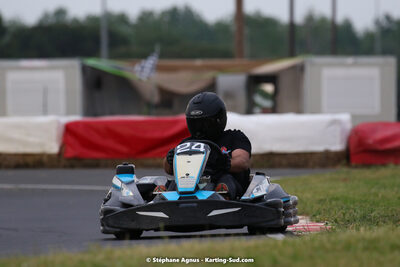 08/05/2022 : Un baquet pour Adrien à Megakart Vias (Photos Stéphane Agnus) 2022 — karting