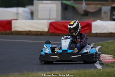 08/05/2022 : Un baquet pour Adrien à Megakart Vias (Photos Stéphane Agnus) 2022 — karting