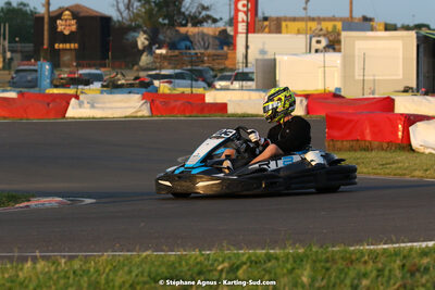 08/05/2022 : Un baquet pour Adrien à Megakart Vias (Photos Stéphane Agnus) 2022 — karting