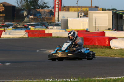 08/05/2022 : Un baquet pour Adrien à Megakart Vias (Photos Stéphane Agnus) 2022 — karting