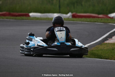 08/05/2022 : Un baquet pour Adrien à Megakart Vias (Photos Stéphane Agnus) 2022 — karting