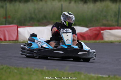 08/05/2022 : Un baquet pour Adrien à Megakart Vias (Photos Stéphane Agnus) 2022 — karting