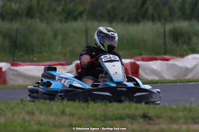 08/05/2022 : Un baquet pour Adrien à Megakart Vias (Photos Stéphane Agnus) 2022 — karting