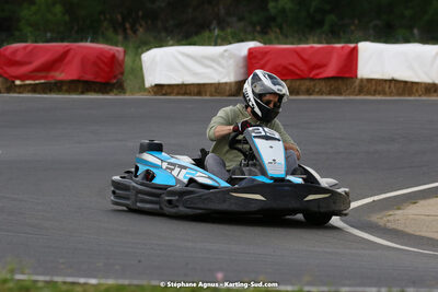 08/05/2022 : Un baquet pour Adrien à Megakart Vias (Photos Stéphane Agnus) 2022 — karting