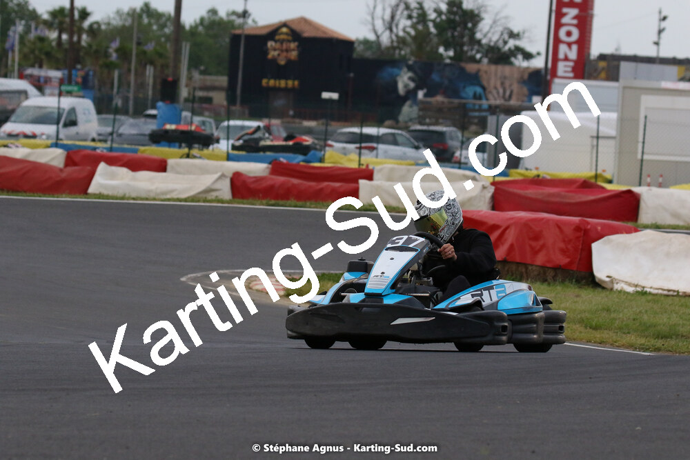 08/05/2022 : Un baquet pour Adrien à Megakart Vias (Photos Stéphane Agnus) 2022 — karting