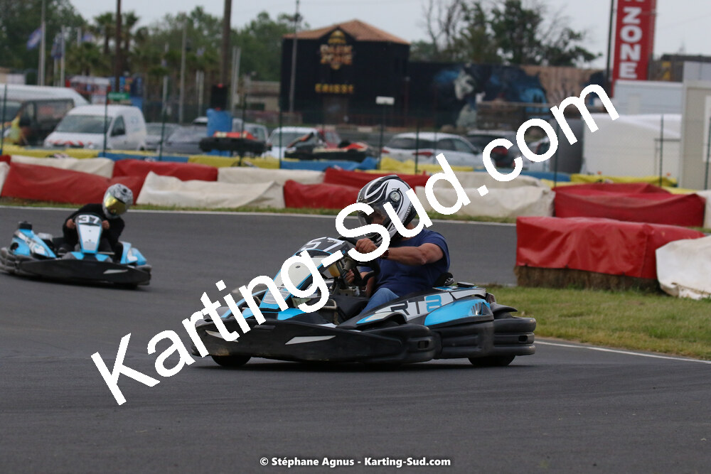 08/05/2022 : Un baquet pour Adrien à Megakart Vias (Photos Stéphane Agnus) 2022 — karting