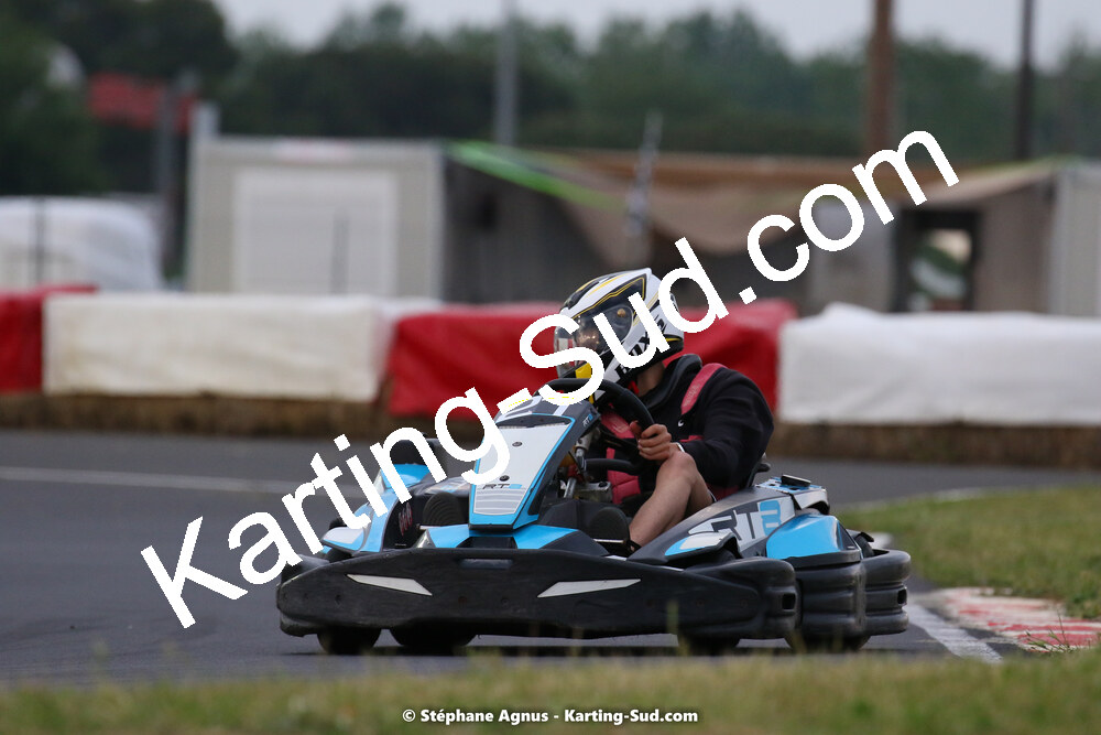 08/05/2022 : Un baquet pour Adrien à Megakart Vias (Photos Stéphane Agnus) 2022 — karting