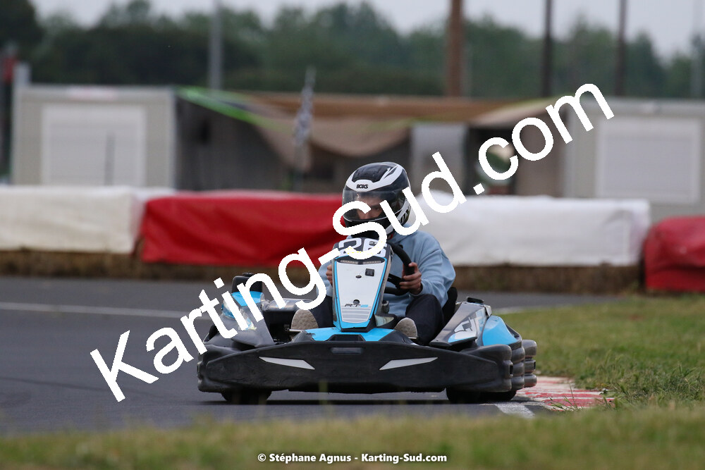 08/05/2022 : Un baquet pour Adrien à Megakart Vias (Photos Stéphane Agnus) 2022 — karting