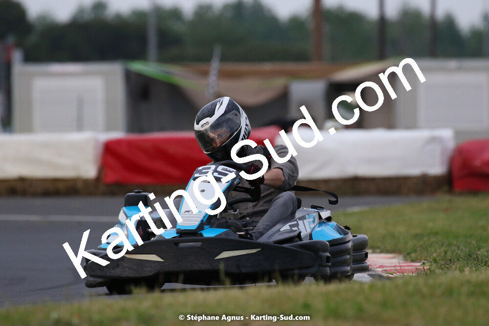 08/05/2022 : Un baquet pour Adrien à Megakart Vias (Photos Stéphane Agnus) 2022 — karting