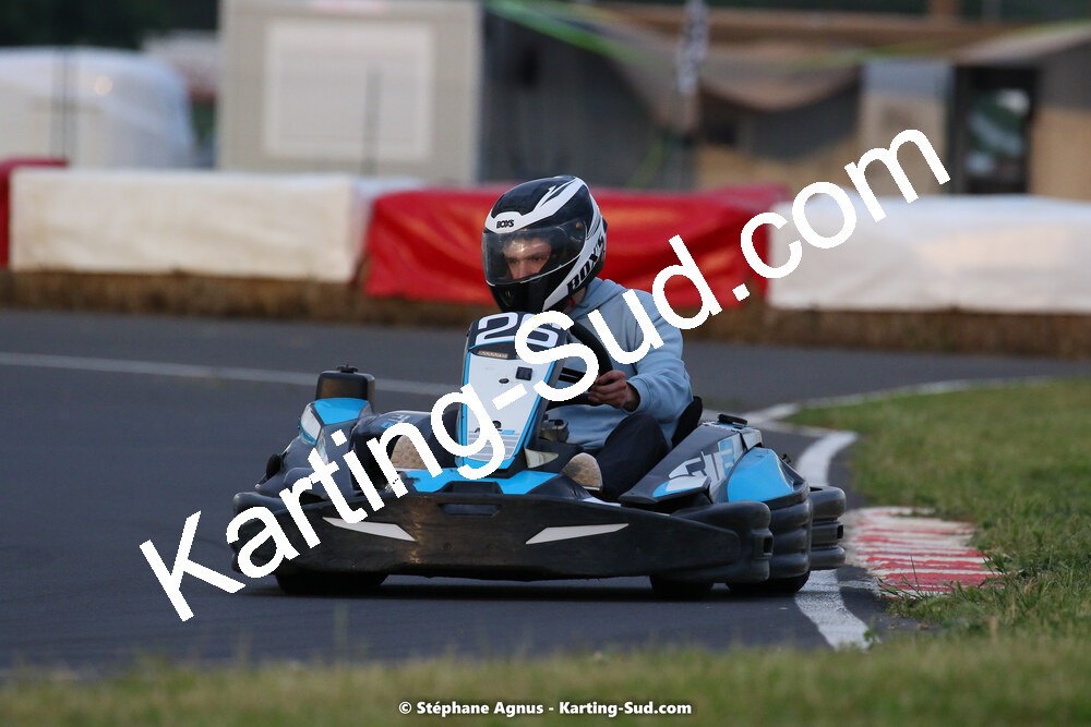 08/05/2022 : Un baquet pour Adrien à Megakart Vias (Photos Stéphane Agnus) 2022 — karting