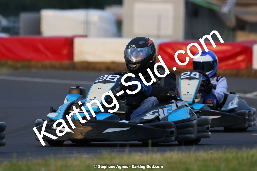 08/05/2022 : Un baquet pour Adrien à Megakart Vias (Photos Stéphane Agnus) 2022 — karting