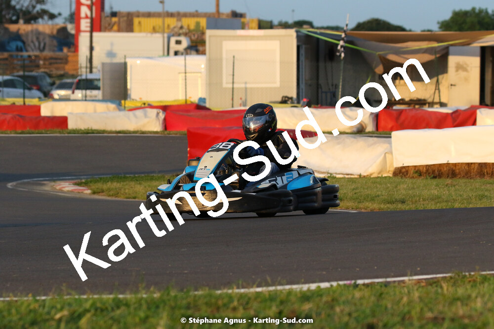 08/05/2022 : Un baquet pour Adrien à Megakart Vias (Photos Stéphane Agnus) 2022 — karting