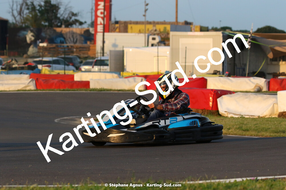 08/05/2022 : Un baquet pour Adrien à Megakart Vias (Photos Stéphane Agnus) 2022 — karting