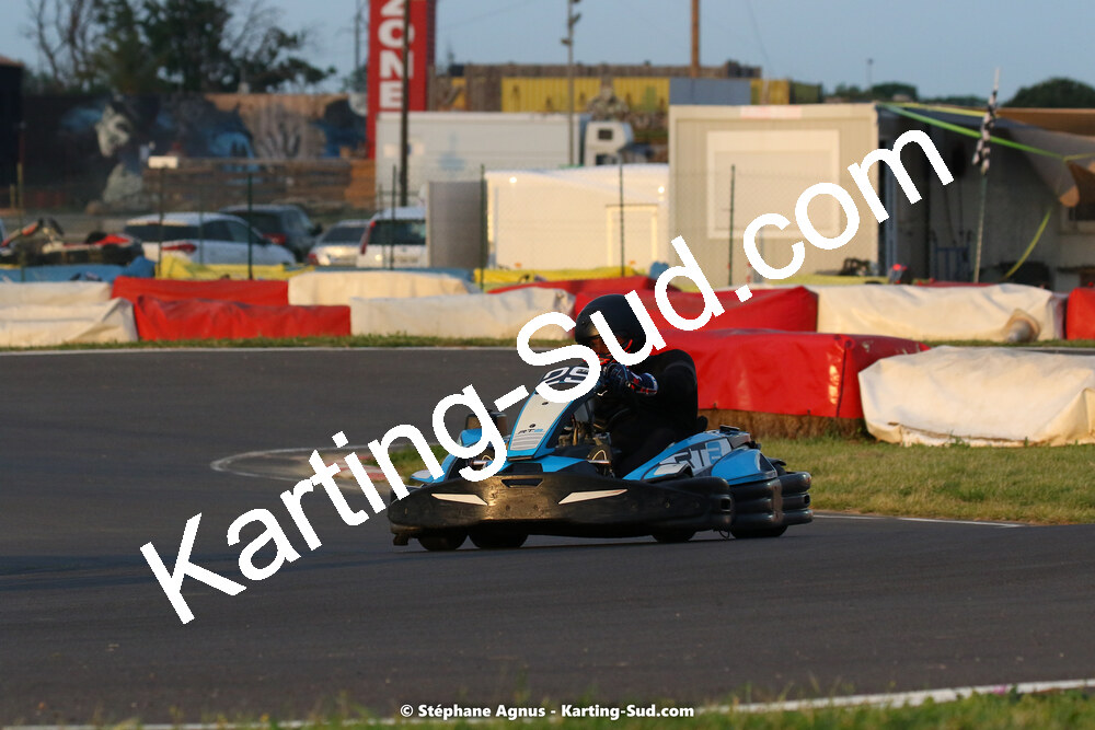 08/05/2022 : Un baquet pour Adrien à Megakart Vias (Photos Stéphane Agnus) 2022 — karting