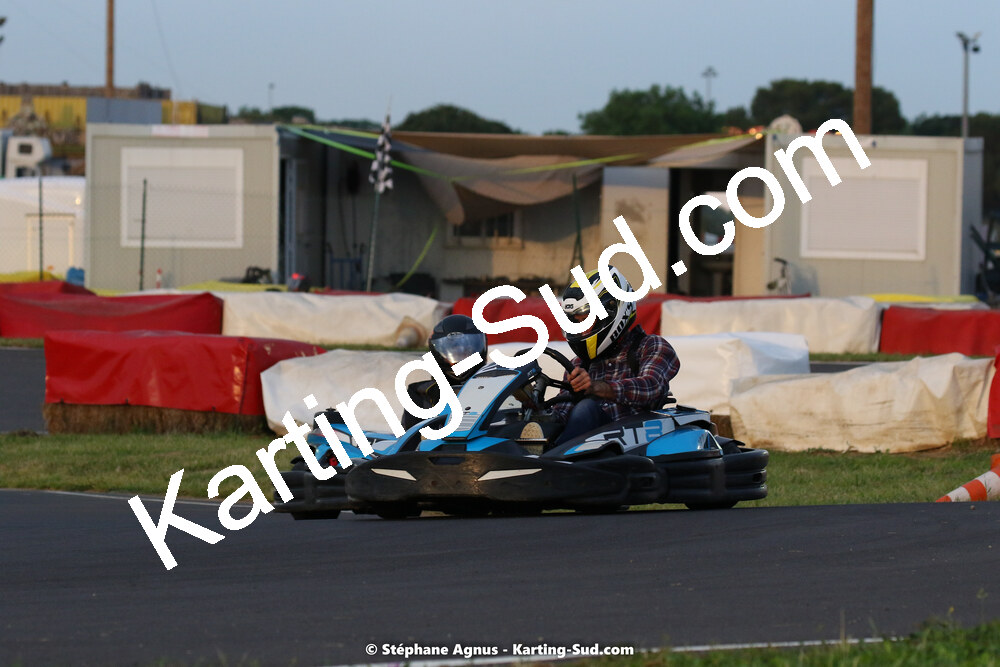08/05/2022 : Un baquet pour Adrien à Megakart Vias (Photos Stéphane Agnus) 2022 — karting
