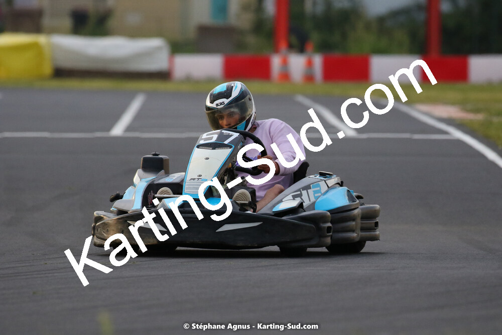 08/05/2022 : Un baquet pour Adrien à Megakart Vias (Photos Stéphane Agnus) 2022 — karting