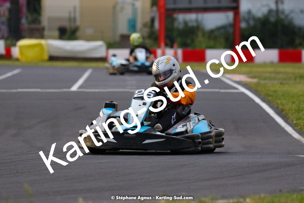 08/05/2022 : Un baquet pour Adrien à Megakart Vias (Photos Stéphane Agnus) 2022 — karting