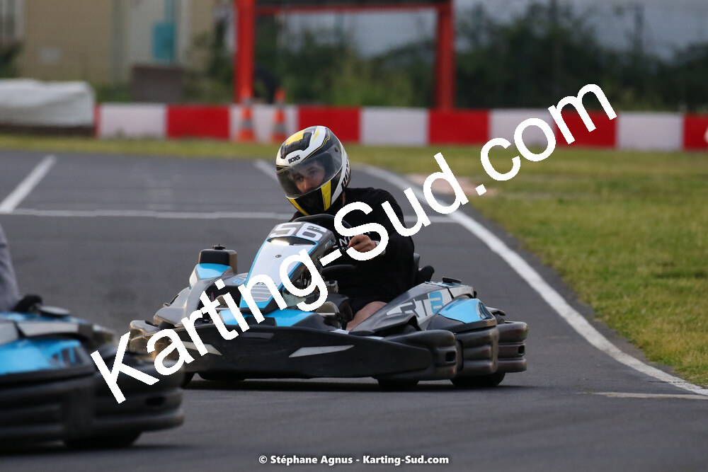 08/05/2022 : Un baquet pour Adrien à Megakart Vias (Photos Stéphane Agnus) 2022 — karting