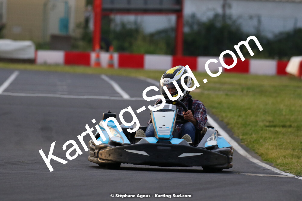 08/05/2022 : Un baquet pour Adrien à Megakart Vias (Photos Stéphane Agnus) 2022 — karting