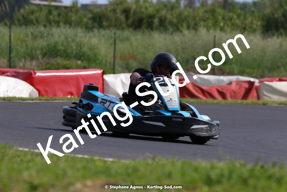 08/05/2022 : Un baquet pour Adrien à Megakart Vias (Photos Stéphane Agnus) 2022 — karting
