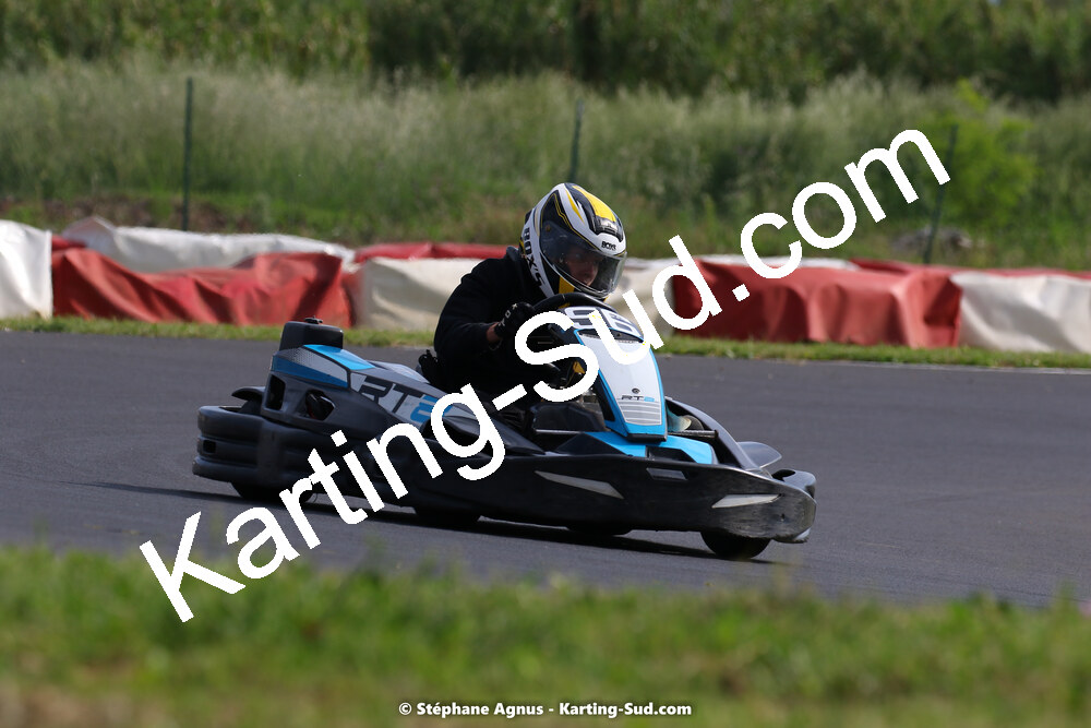 08/05/2022 : Un baquet pour Adrien à Megakart Vias (Photos Stéphane Agnus) 2022 — karting