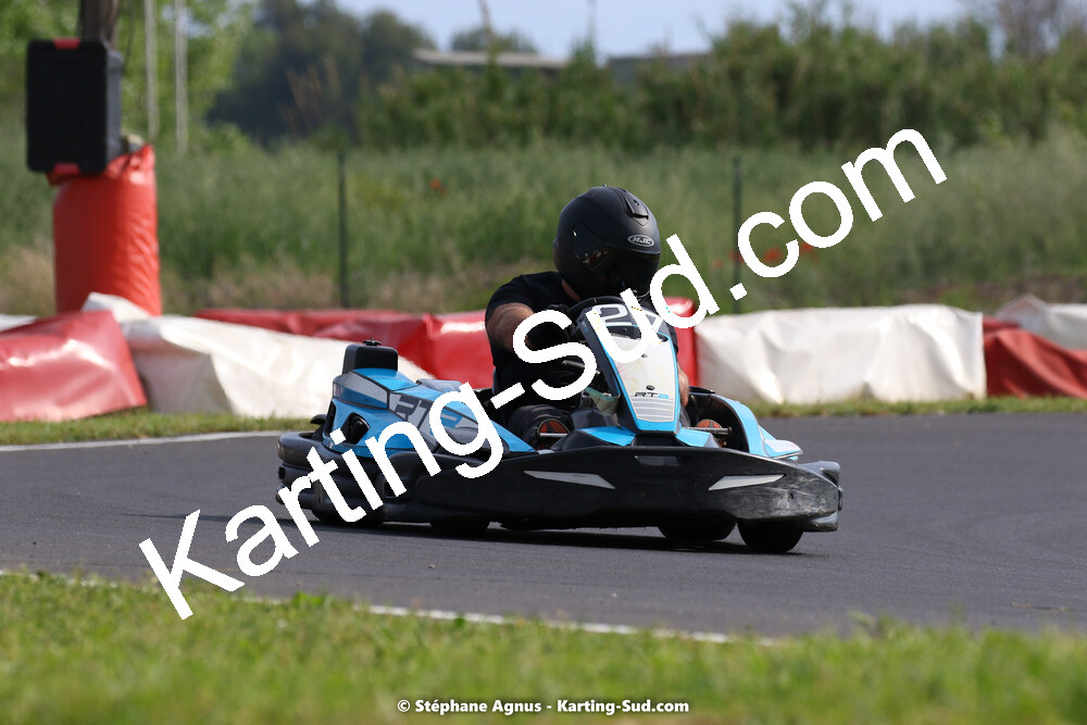 08/05/2022 : Un baquet pour Adrien à Megakart Vias (Photos Stéphane Agnus) 2022 — karting
