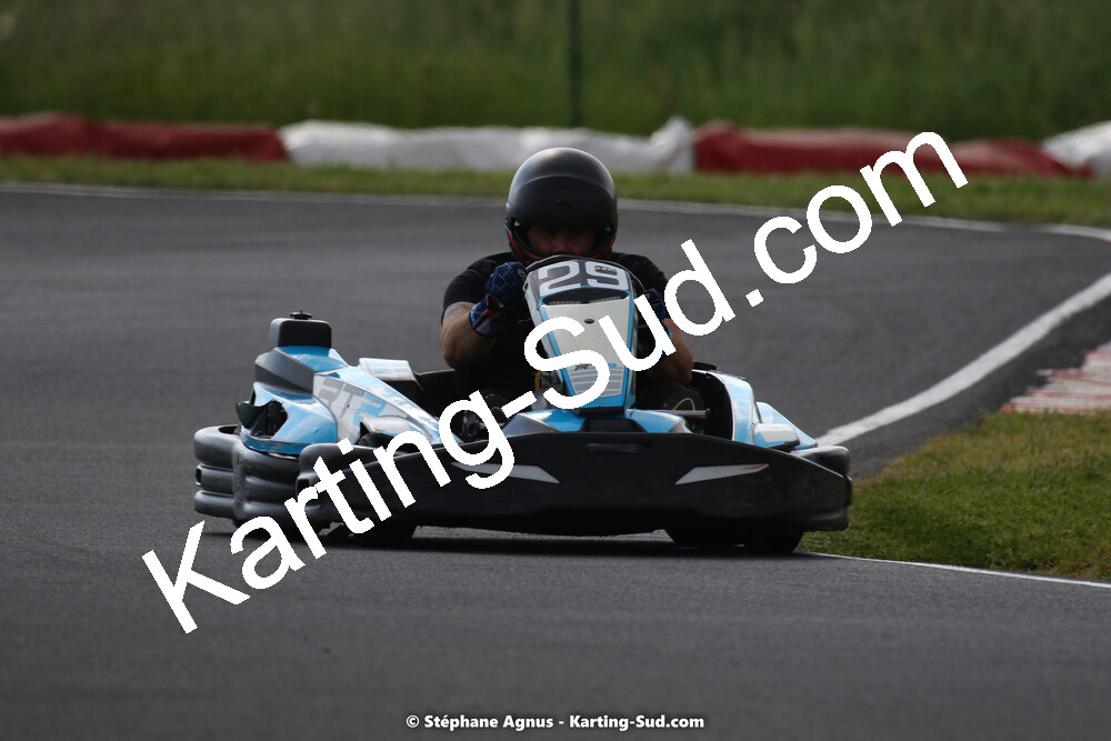 08/05/2022 : Un baquet pour Adrien à Megakart Vias (Photos Stéphane Agnus) 2022 — karting