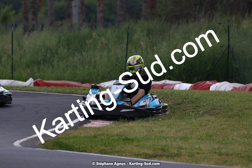 08/05/2022 : Un baquet pour Adrien à Megakart Vias (Photos Stéphane Agnus) 2022 — karting
