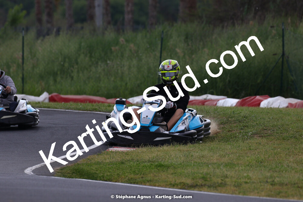 08/05/2022 : Un baquet pour Adrien à Megakart Vias (Photos Stéphane Agnus) 2022 — karting