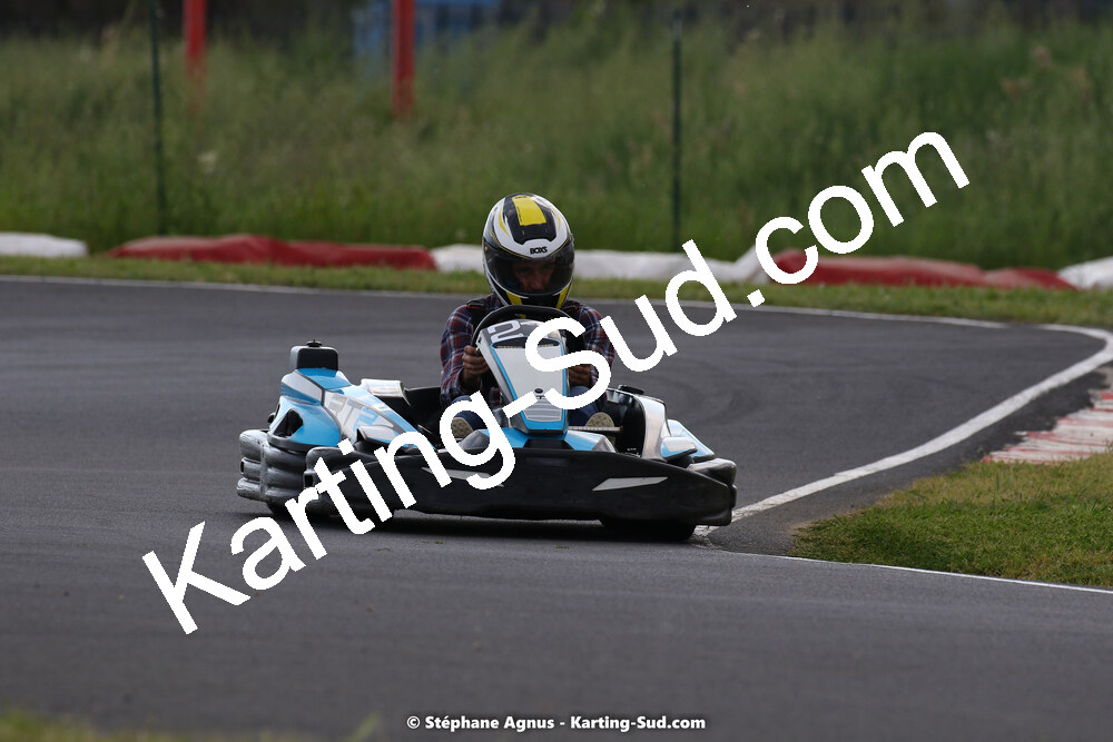 08/05/2022 : Un baquet pour Adrien à Megakart Vias (Photos Stéphane Agnus) 2022 — karting