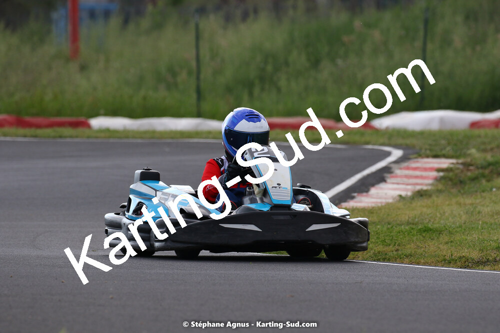 08/05/2022 : Un baquet pour Adrien à Megakart Vias (Photos Stéphane Agnus) 2022 — karting