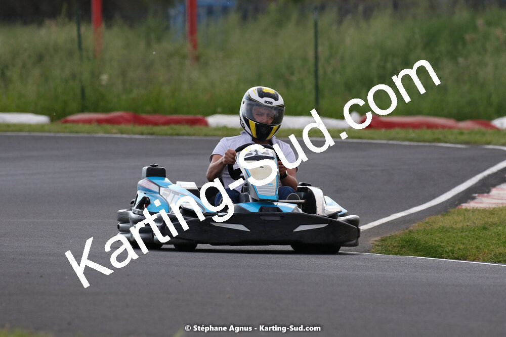 08/05/2022 : Un baquet pour Adrien à Megakart Vias (Photos Stéphane Agnus) 2022 — karting