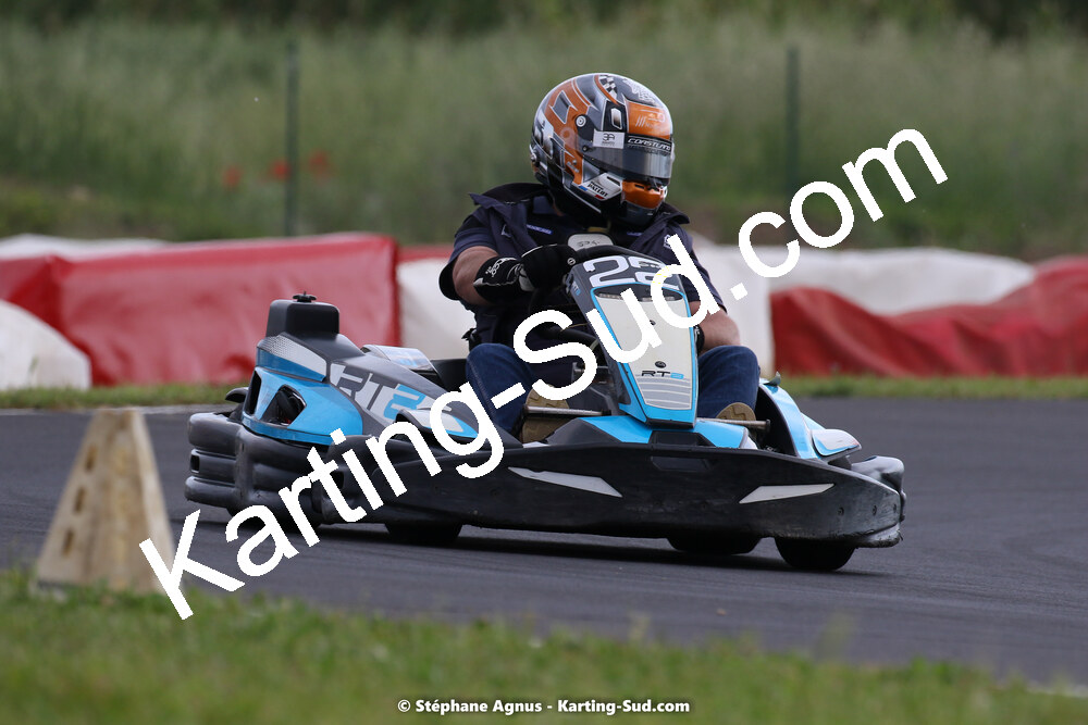 08/05/2022 : Un baquet pour Adrien à Megakart Vias (Photos Stéphane Agnus) 2022 — karting