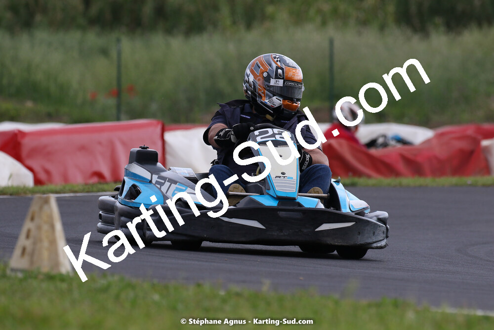 08/05/2022 : Un baquet pour Adrien à Megakart Vias (Photos Stéphane Agnus) 2022 — karting