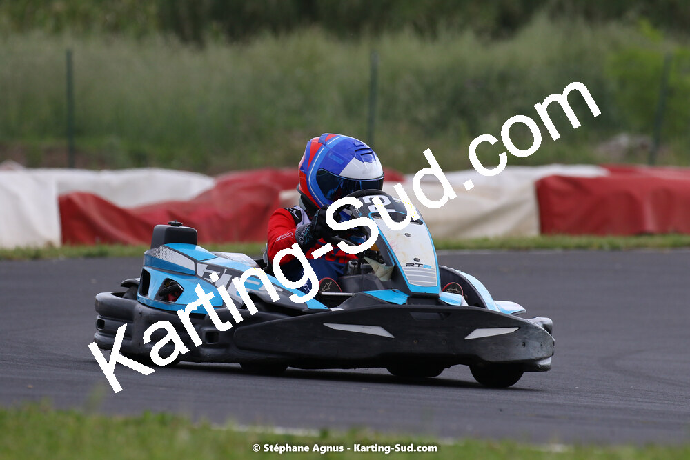 08/05/2022 : Un baquet pour Adrien à Megakart Vias (Photos Stéphane Agnus) 2022 — karting